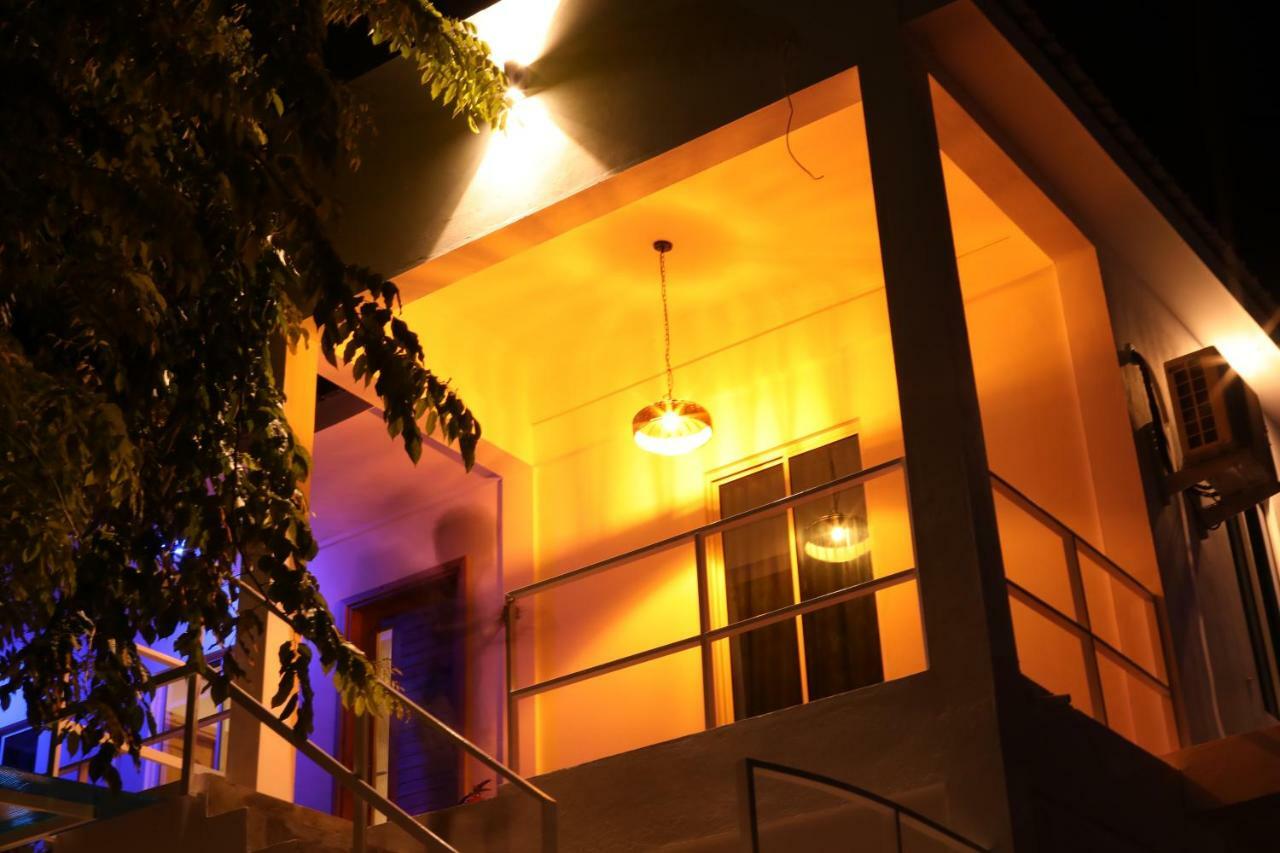 Hotel Moodhu Surf House Himmafushi Zewnętrze zdjęcie